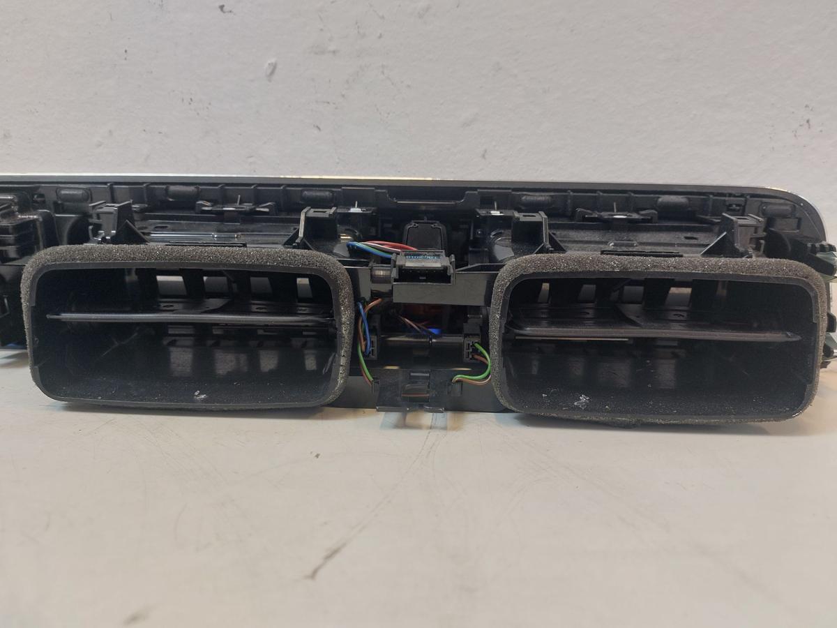 BMW 1er F21 M140i LCI Luftd&uuml;sen Ausstr&ouml;mer mitte mit Blende Hexagon OEM