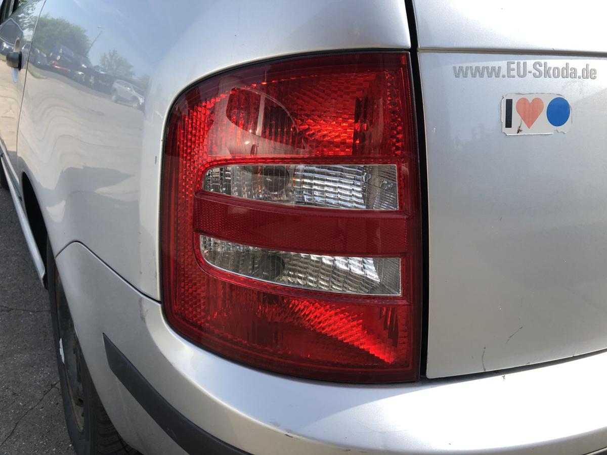 Skoda Fabia 6Y R&uuml;ckleuchte links R&uuml;cklicht Heckkleucht Kombi Vorfacelift