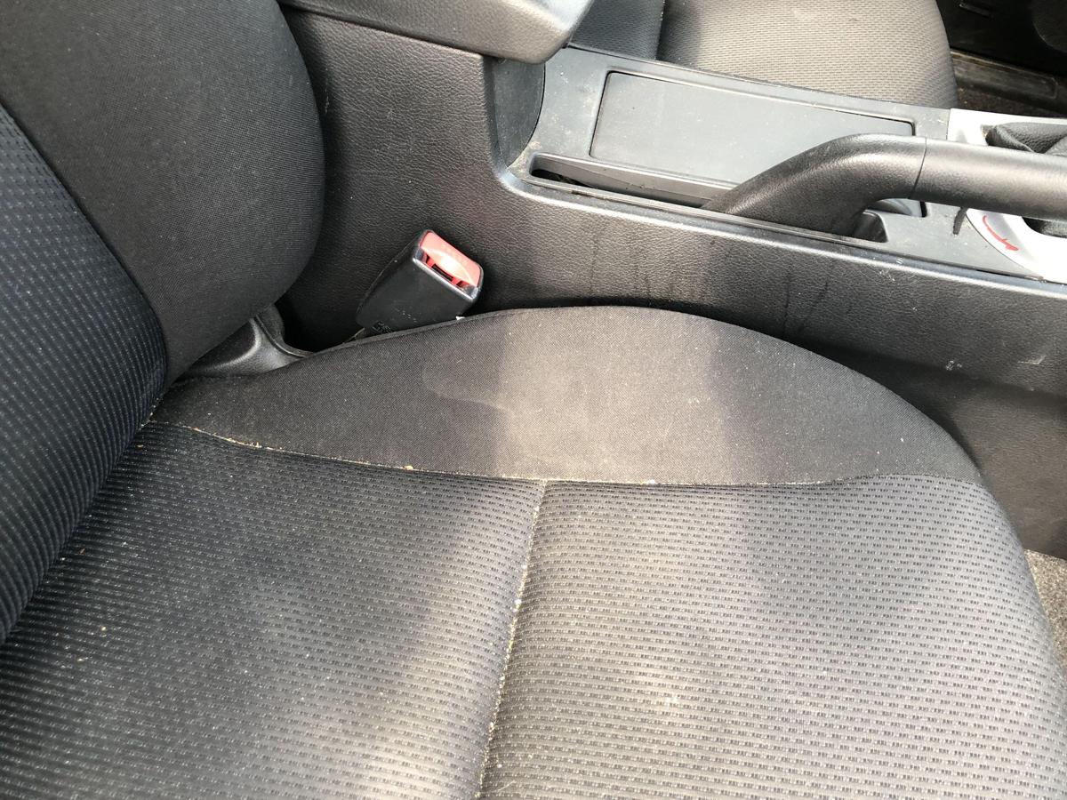 Mazda 3 Typ BL Sitz vorn rechts Beifahrersitz Stoff mit Heizung Autositz