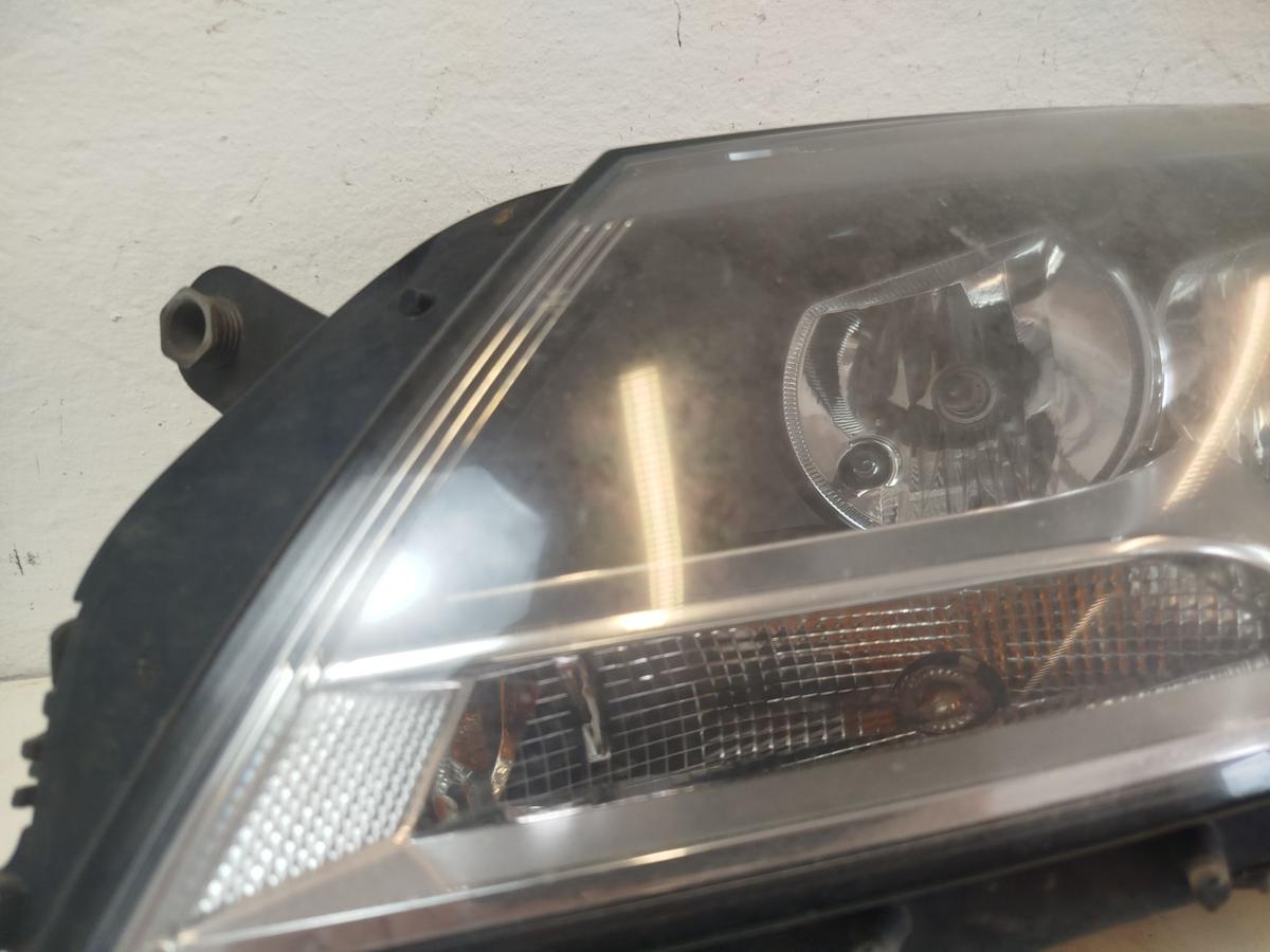 VW Passat 3C B7 Variant Scheinwerfer links Hauptscheinwerfer Halogen Tr&uuml;b Valeo