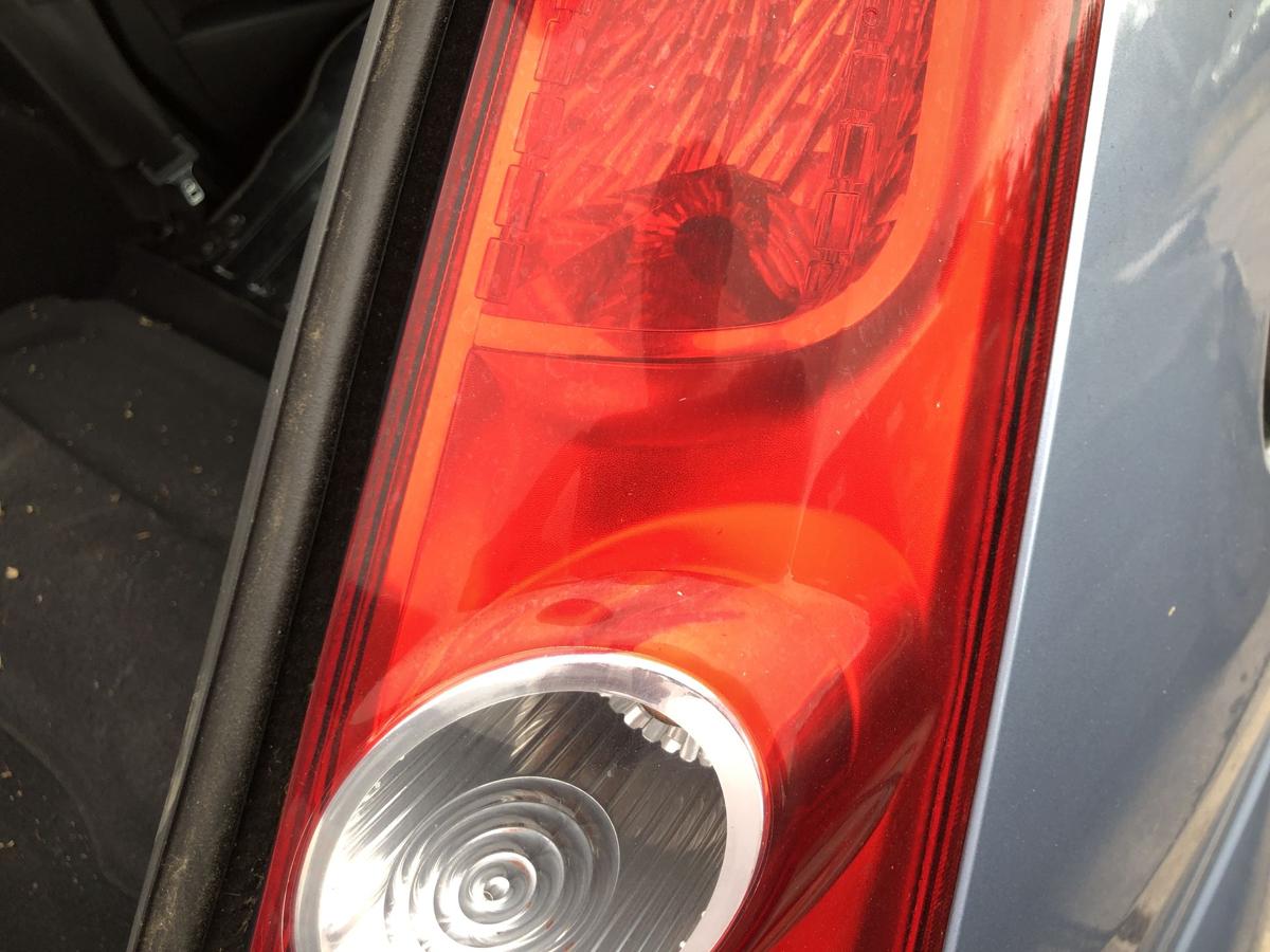Ford Fiesta JD JH ab05 R&uuml;ckleuchte rechts R&uuml;cklicht Heckleuchte NUR 5 t&uuml;rer