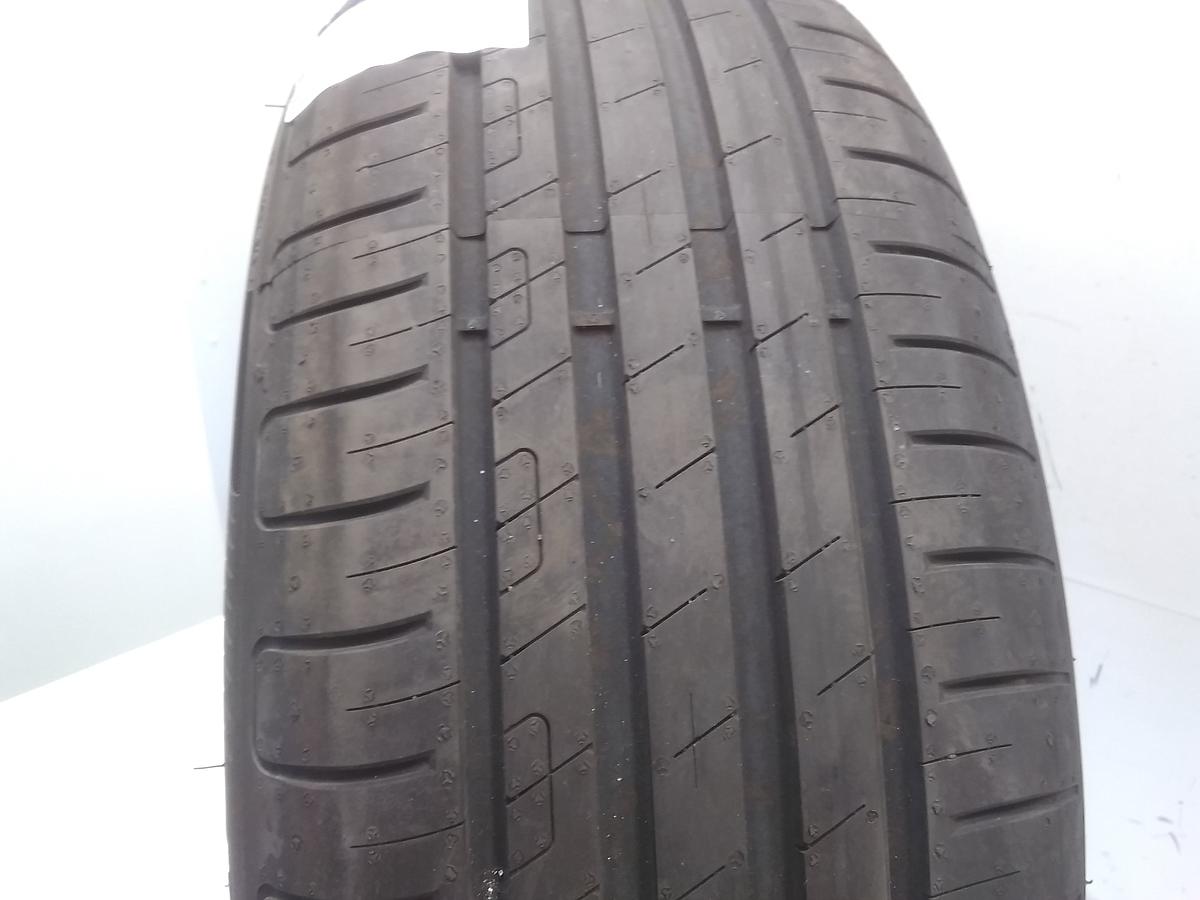 1 Sommerreifen 205/55R17 91V Goodyear Efficient Grip Performance DOT 0523 6mm