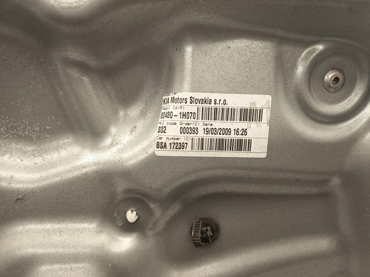 Kia cee&acute;d ED original Fensterheber vorn rechts OHNE Motor 824801H070 Bj 2009
