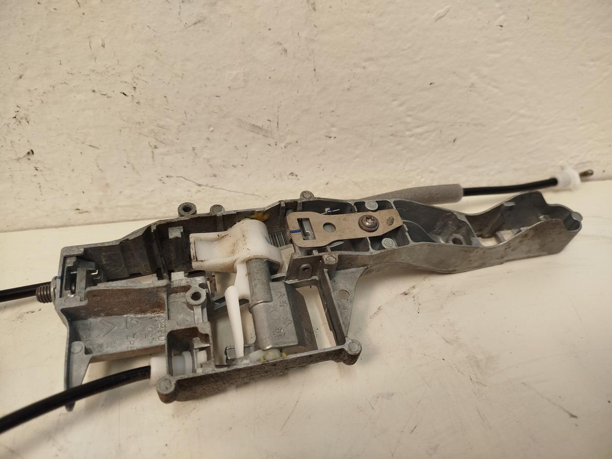 Peugeot 2008 I CU ab16 T&uuml;rschloss vorn rechts mit Tr&auml;ger T&uuml;rgriff Fahrert&uuml;r OEM