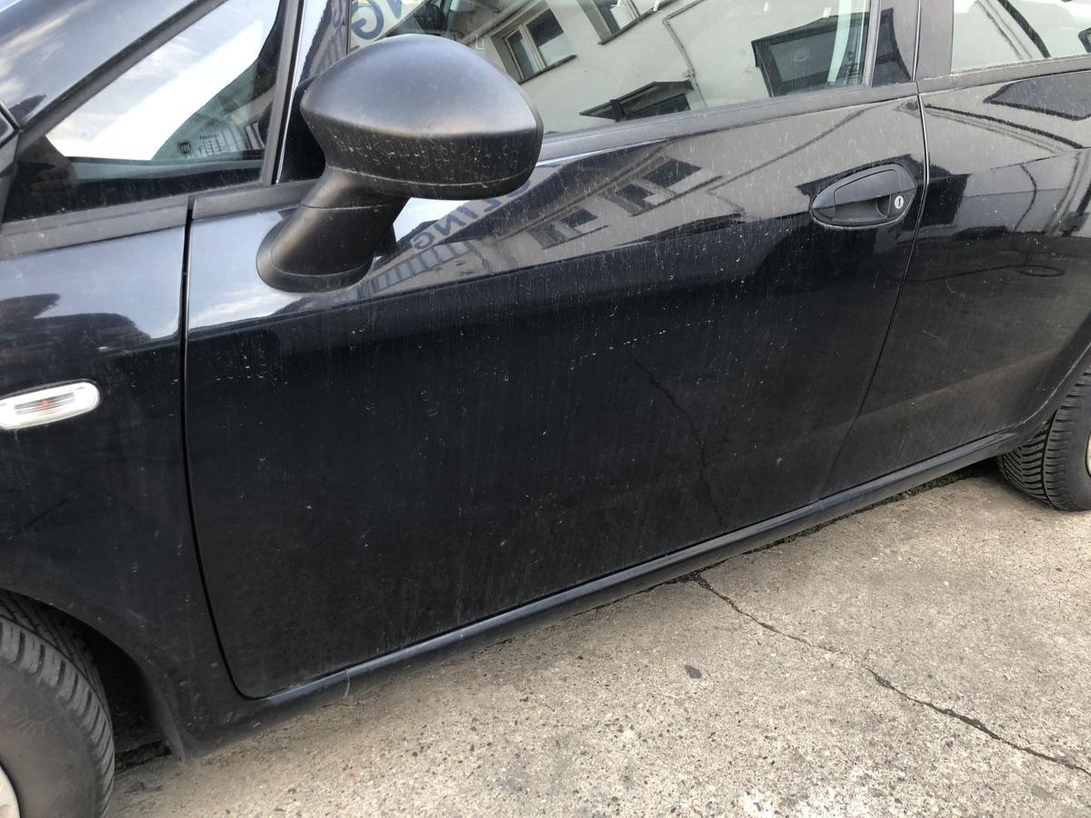 Fiat Punto EVO 199 T&uuml;r vorn links Fahrert&uuml;r 5 t&uuml;rer Roh 876 Nero Mille Miglia