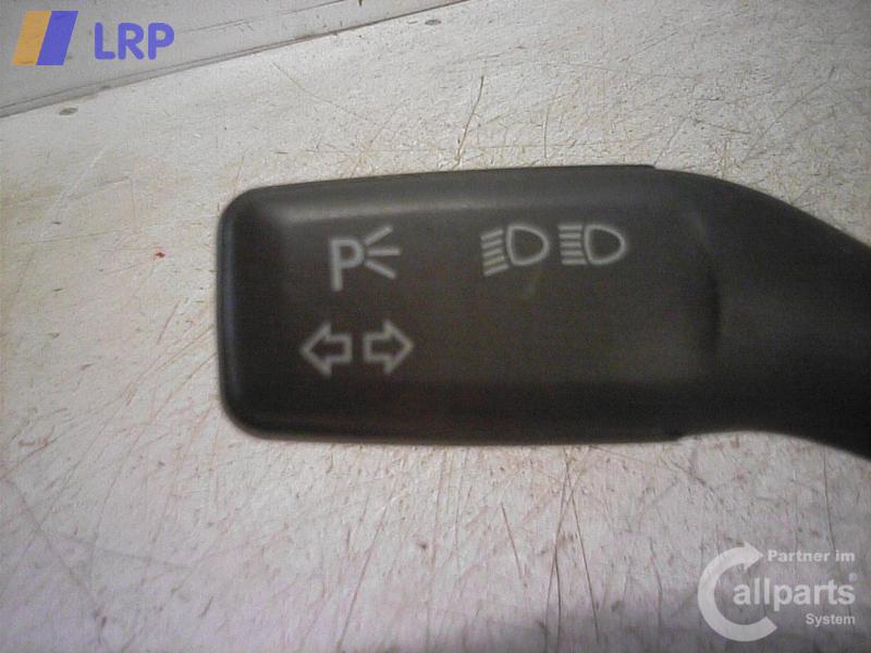 Audi A6 4F original Blinkerschalter 01104601 LK BJ2004