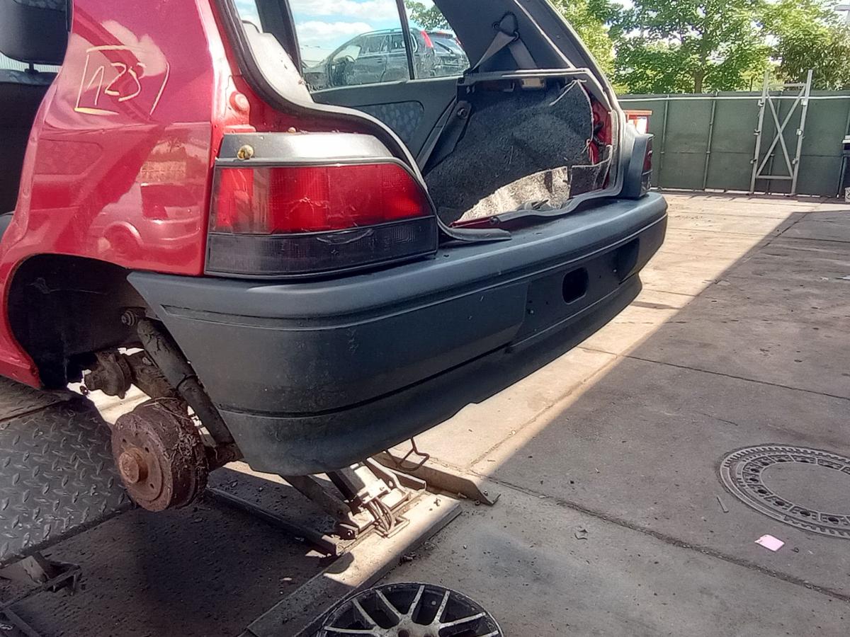 Renault Clio I original Stoßstange Stossfänger hinten unlackiert Bj 1993