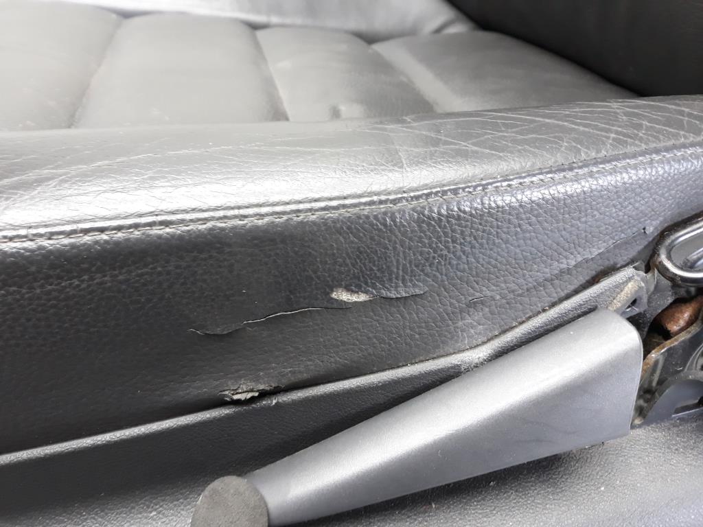 VW Touareg 7L Bj2006 Sitz vorn links Fahrersitz Kunstleder grau beheizt