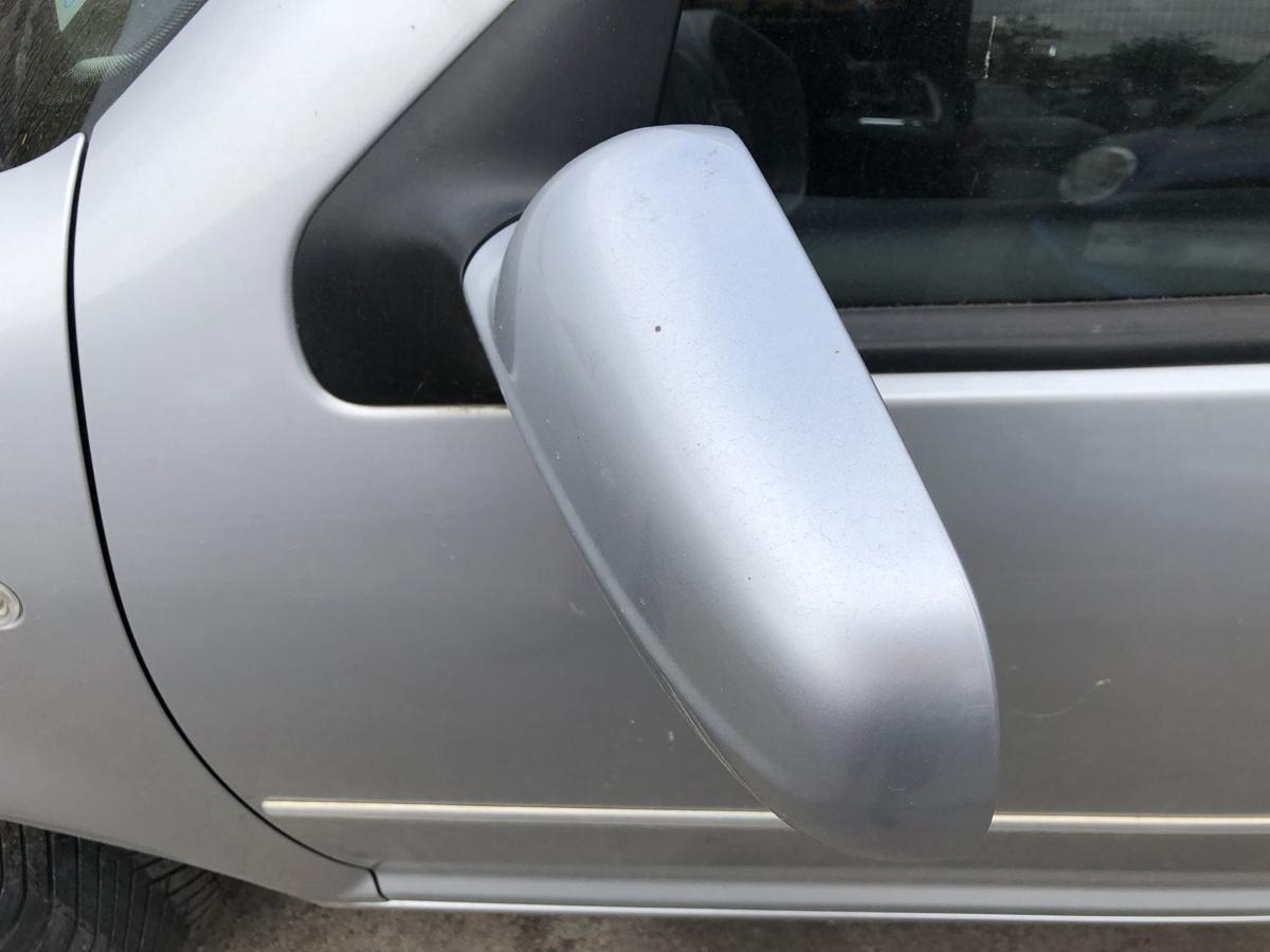 VW Bora 1J Golf 4 Au&szlig;enspiegel links Spiegel elektrisch LA7W Reflexsilber