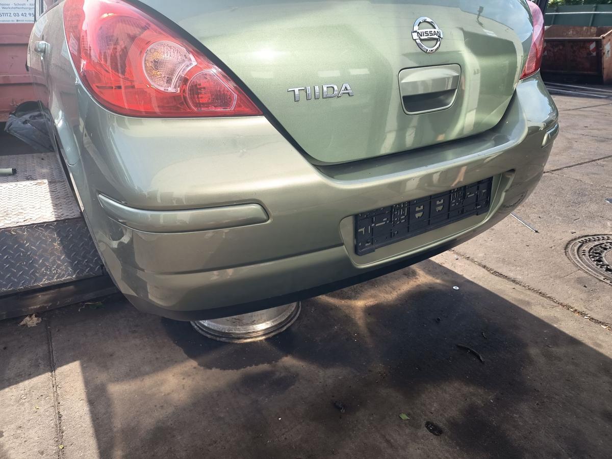 Nissan Tiida C11 orig Stoßfänger hinten J40 Green Flash Metallic Bj 2008
