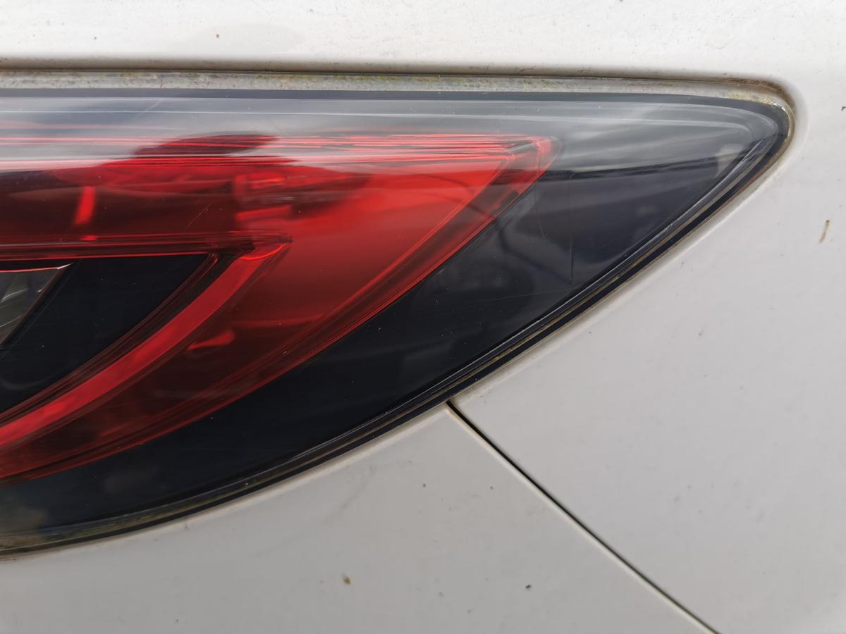 Mazda 6 GH Kombi Rückleuchte Schlussleuchte Rücklicht hinten aussen rechts 10-12