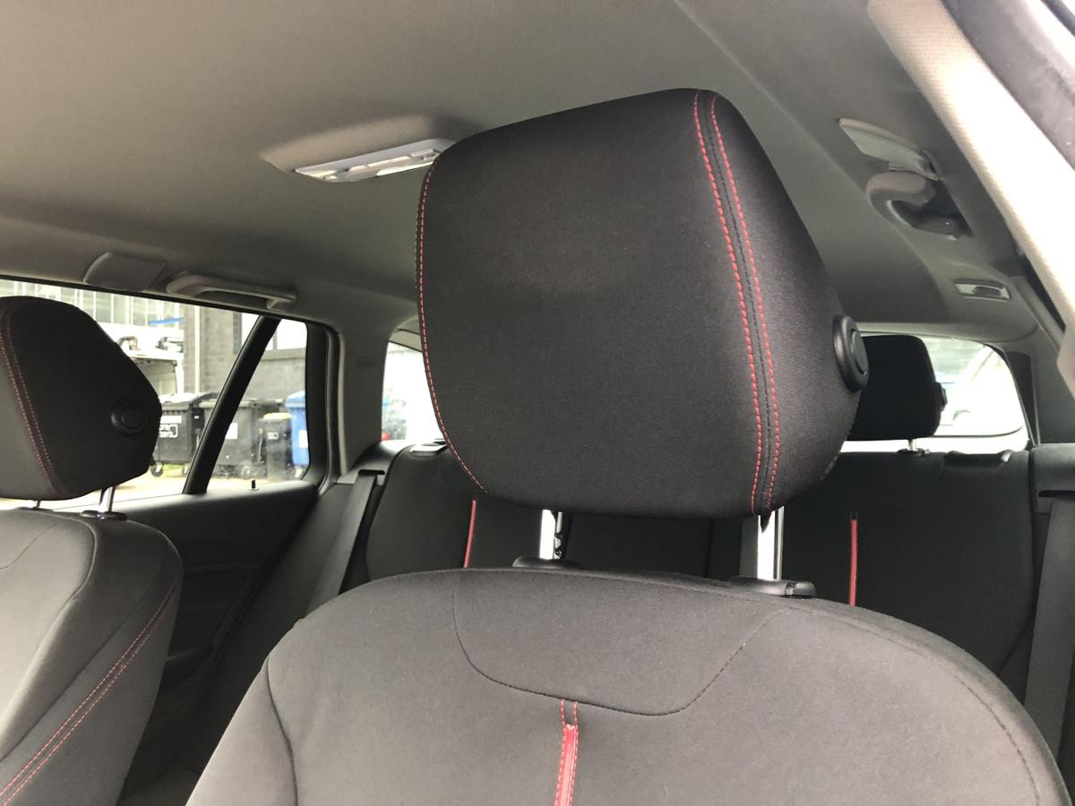 BMW 3er F30 F31 Sportline Sportsitz vorn links Sitz Fahrersitz Stoff Heizung