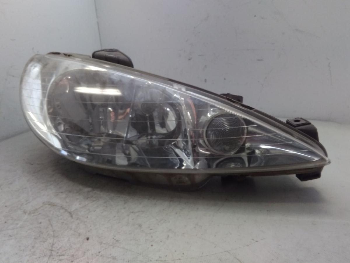 Peugeot 206 Bj2003 original Scheinwerfer vorn rechts Halogen