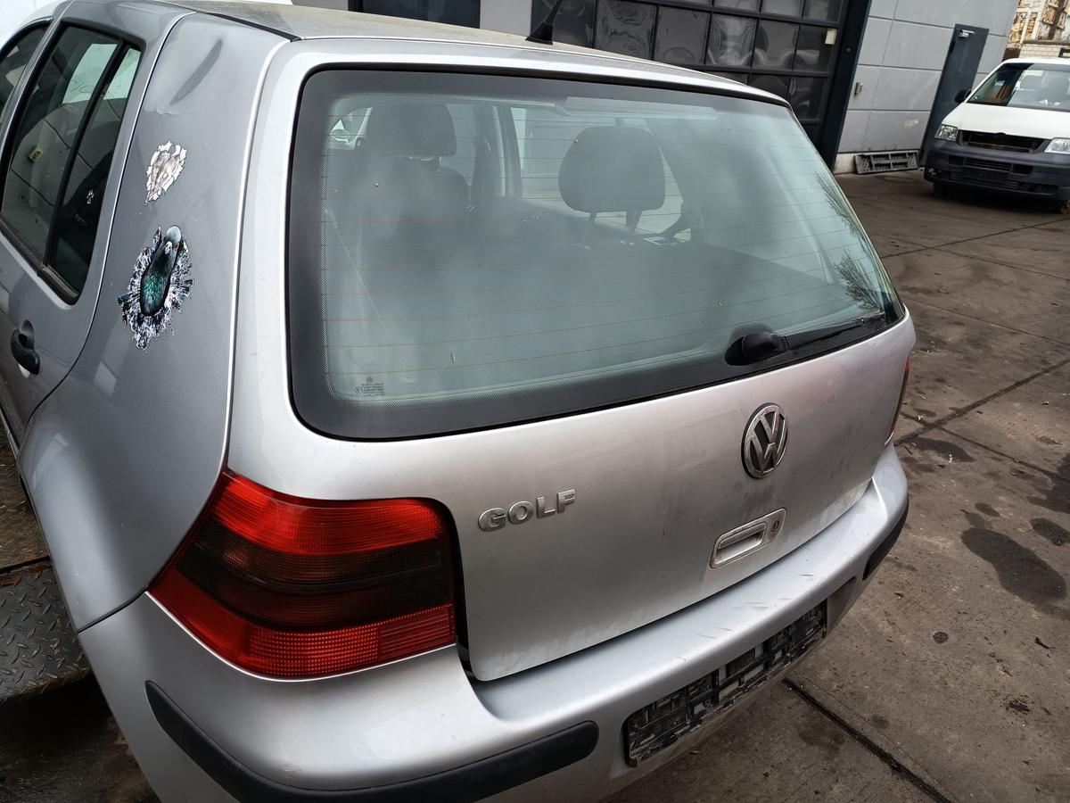 VW Golf IV original Heckklappe mit Scheibe LA7W Reflexsilber Bj 2002