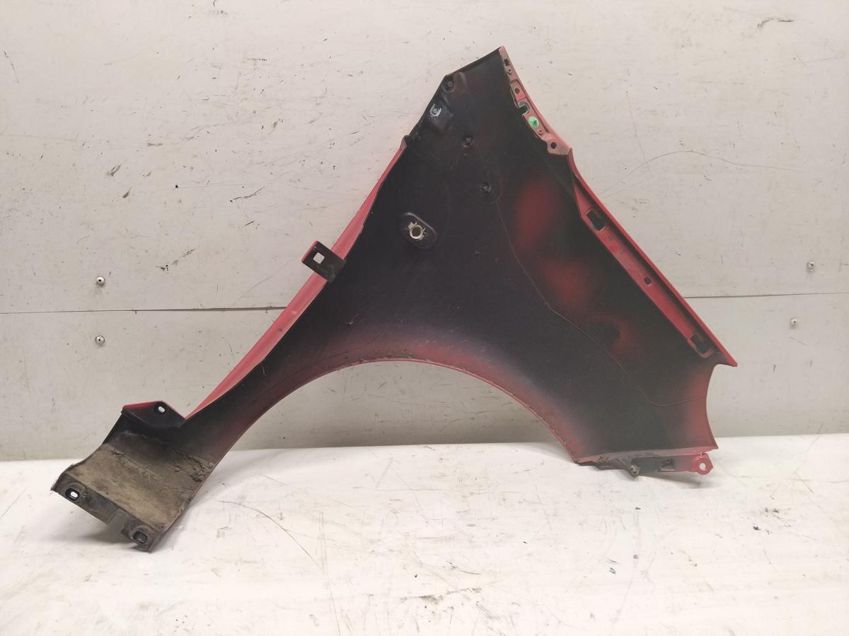 Renault Twingo 2 original Kotfl&uuml;gel vorn links rot uni BJ2012