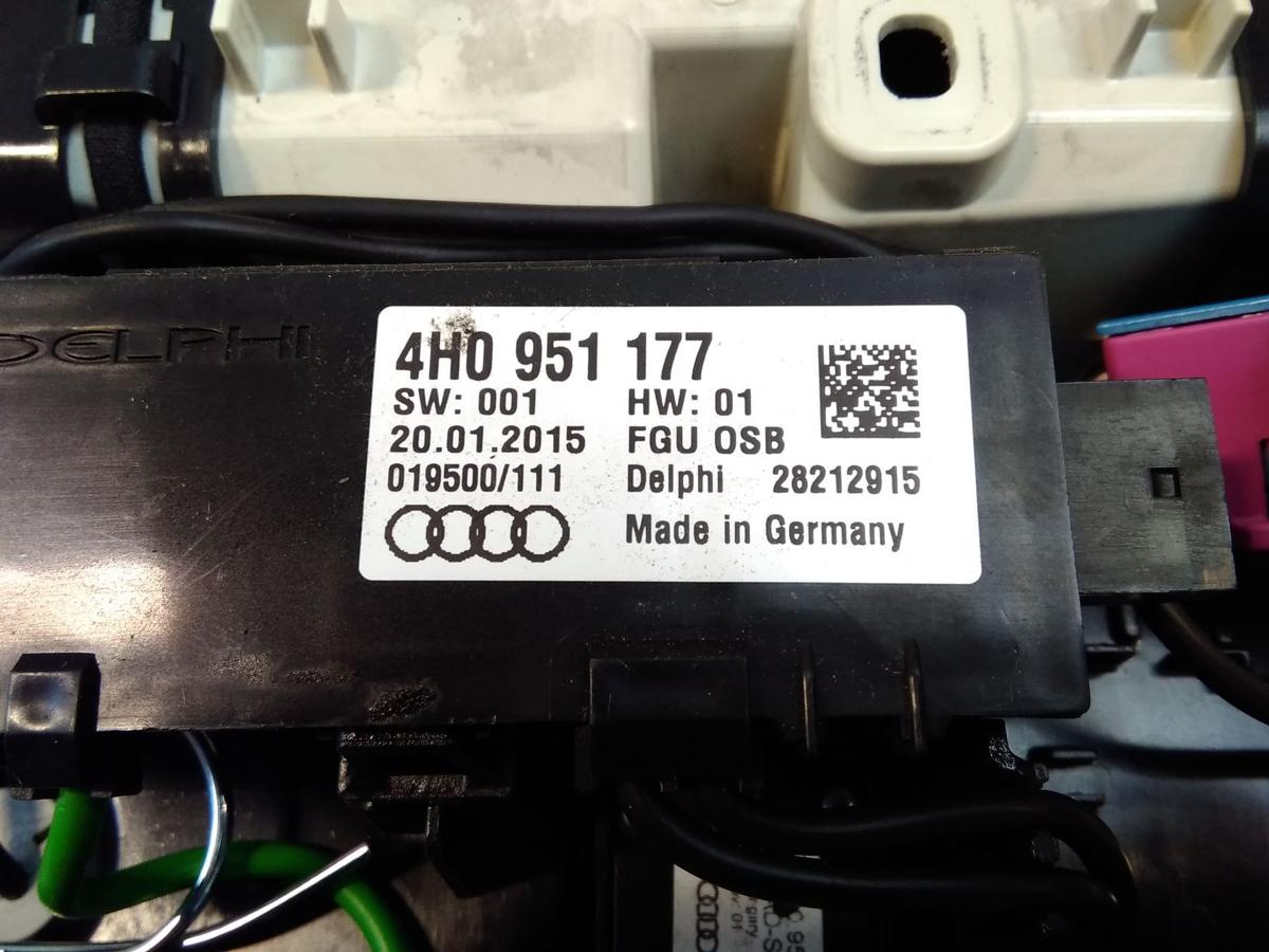Audi A8 D4 4H orig Innenleuchte vorn mit Dachbedienung BJ2015 4H0947135K