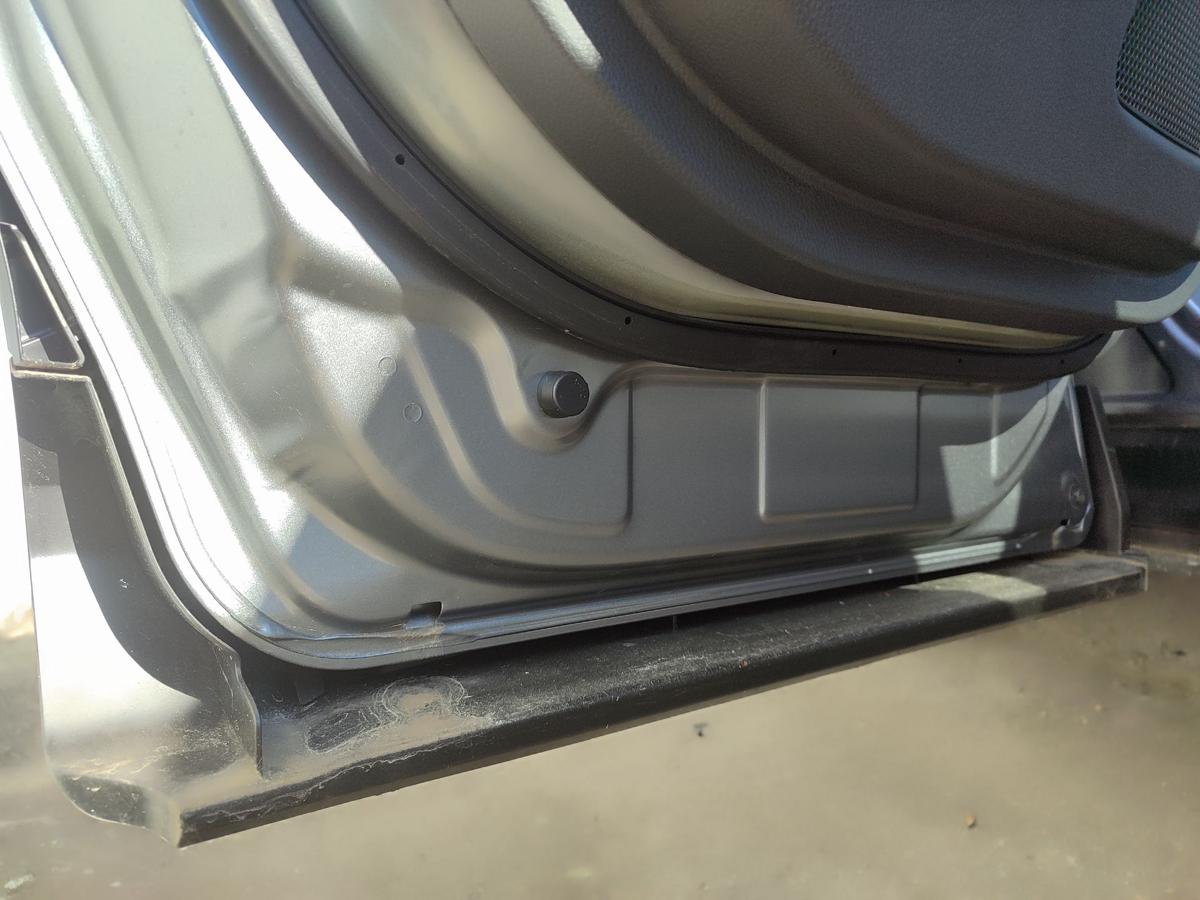 Mitsubishi Eclipse Cross original Tür links hinten U17B Titanium grey BJ2024