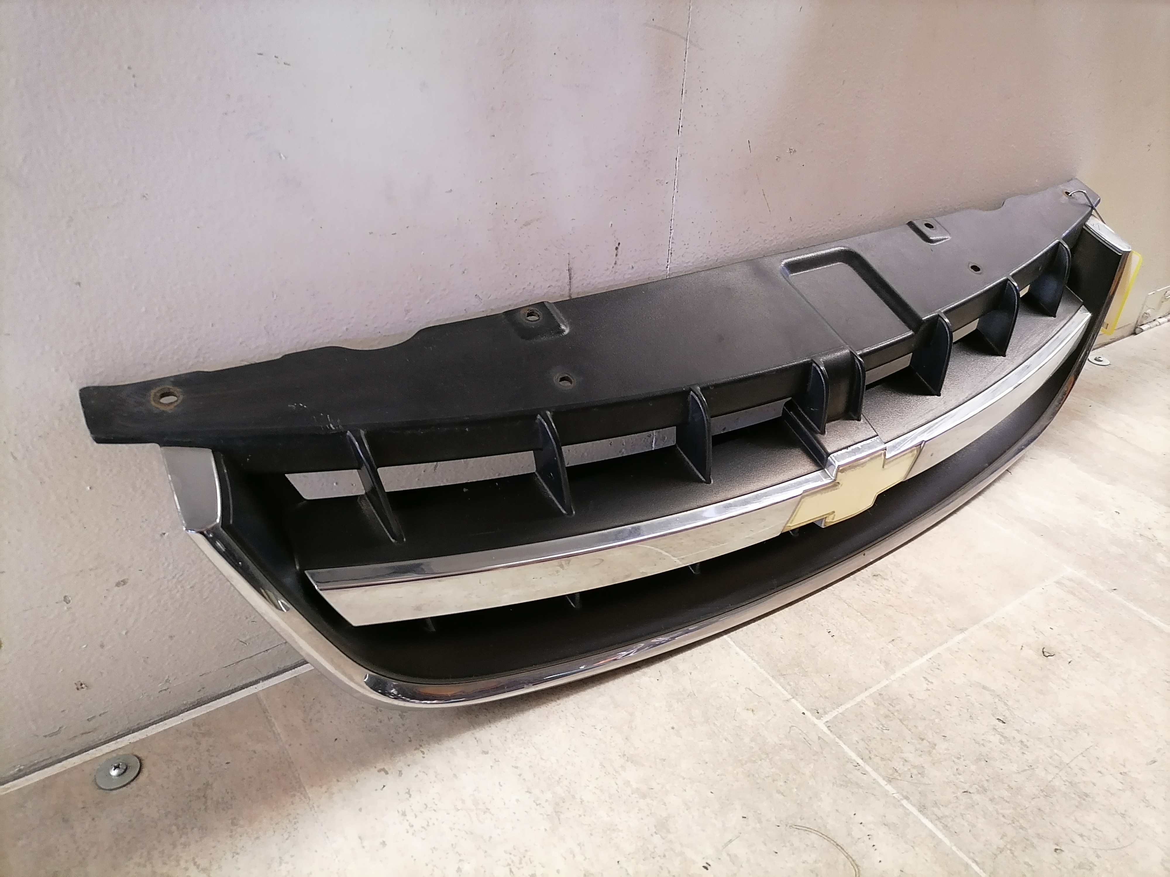 Chevrolet Nubira Kombi 04-10 Kühlergrill Grill Frontgrill