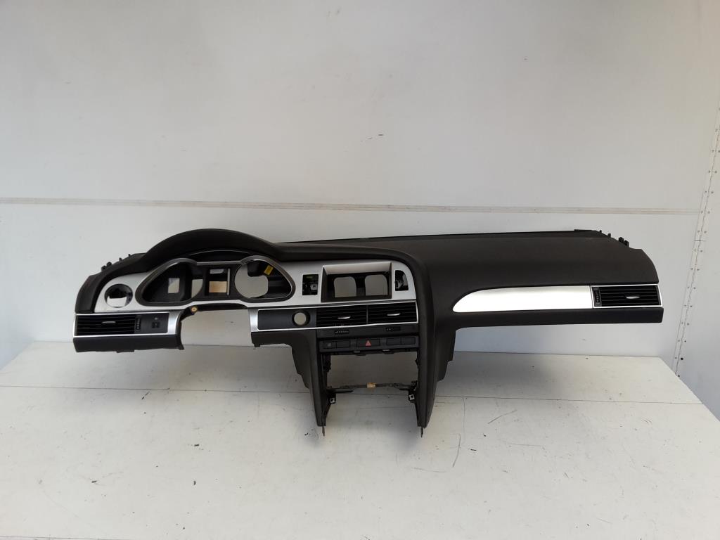 Audi A6 4F BJ 2007 Armaturenbrett Armaturentafel