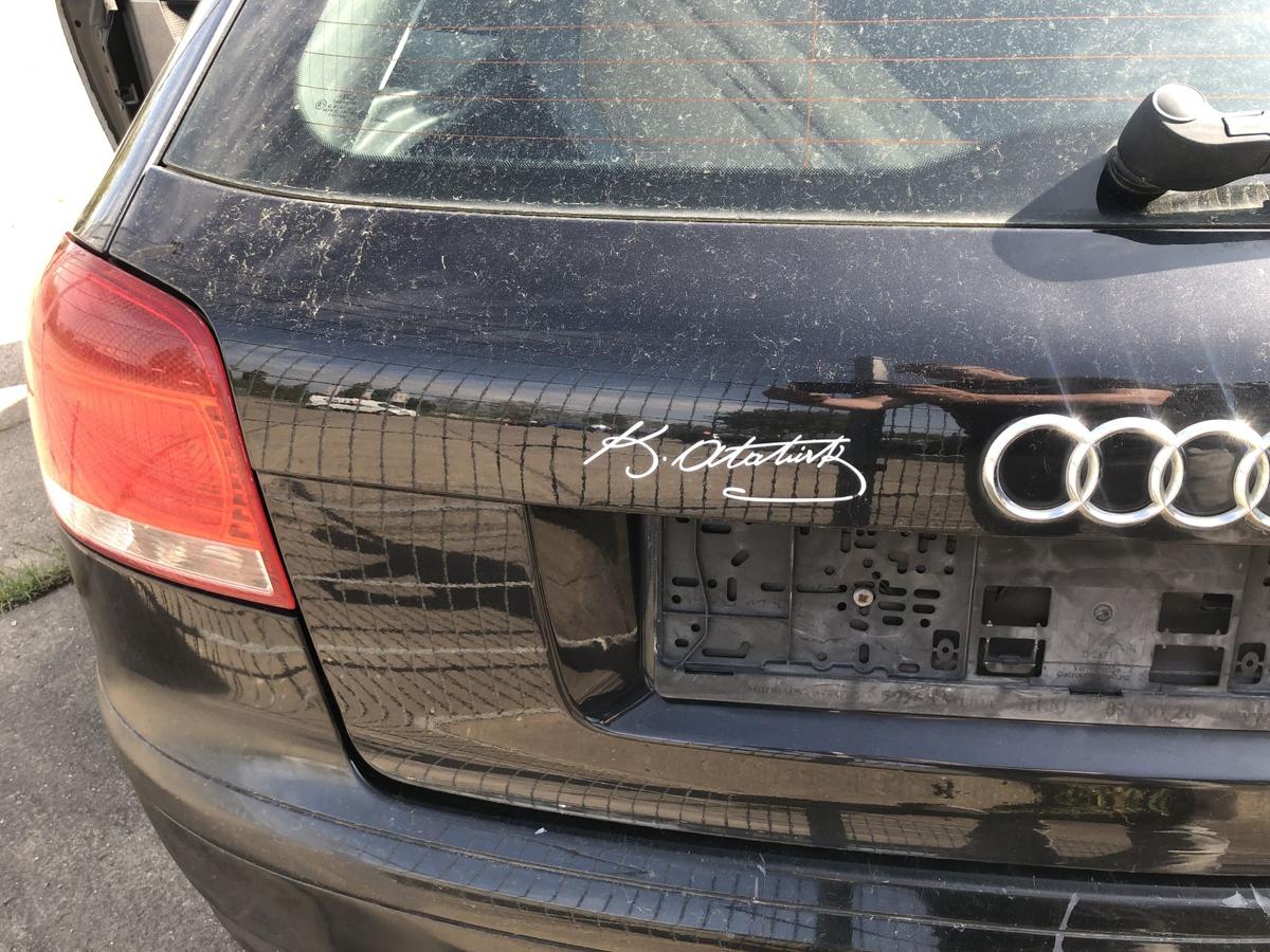 Audi A3 8P bis 2005 Heckklappe mit Heckscheibe Kofferklappe 3 t&uuml;rer LZ9W Roh