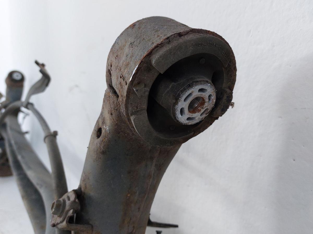 Toyota Yaris XP13 Hinterachse Achse hinten Achsk&ouml;rper mit Trommelbremse und ABS