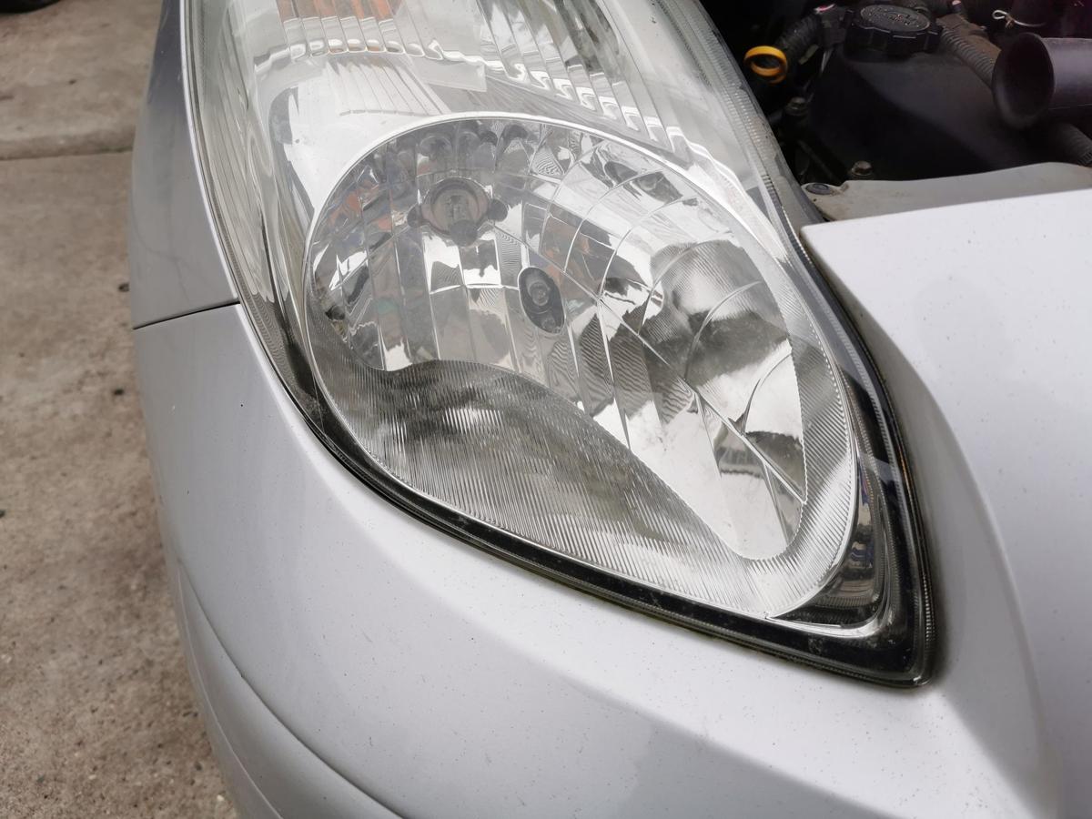 Toyota Yaris P9 Scheinwerfer Hauptscheinwerfer Frontscheinwerfer vorn rechts FRA