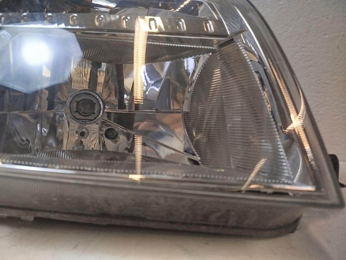 Ford Fusion JU2 Scheinwerfer Hauptscheinwerfer Frontscheinwerfer rechts bis 2005