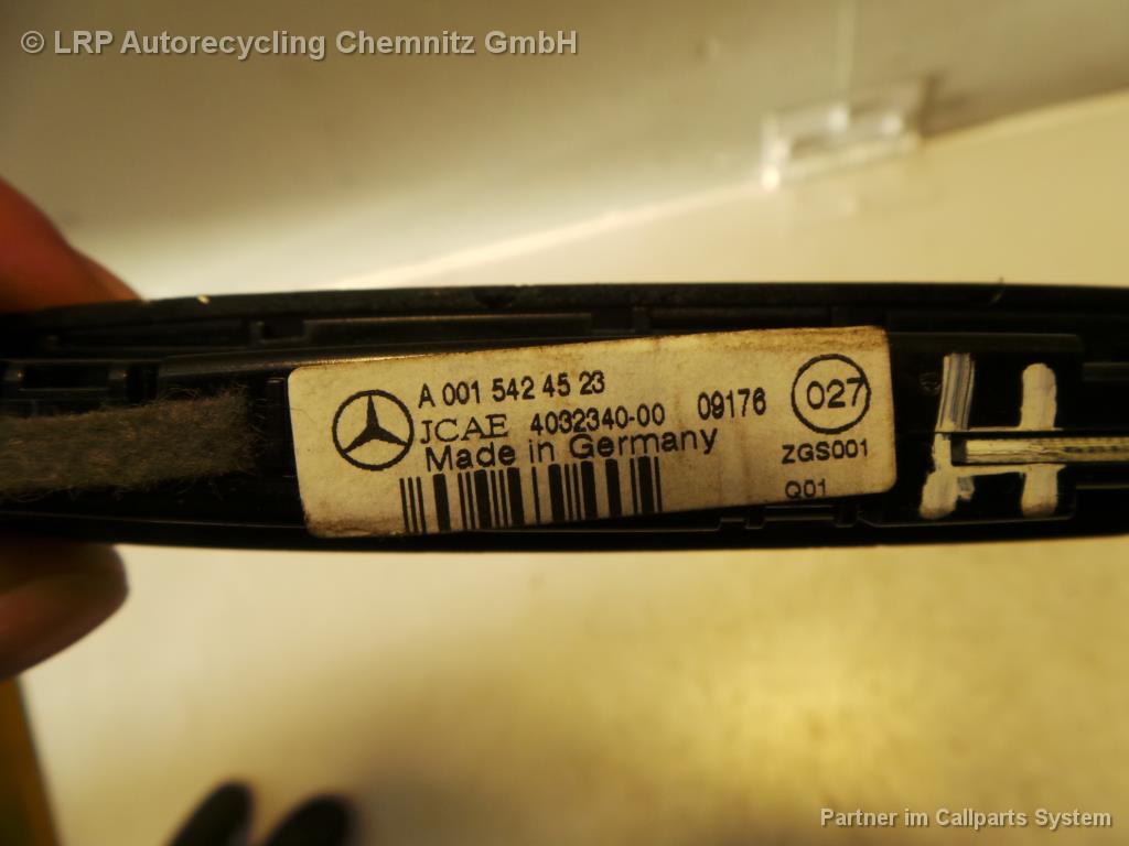 Mercedes (E) Klasse C207 BJ 2009,Anzeige Parkhilfe hinten A0015424523 Display