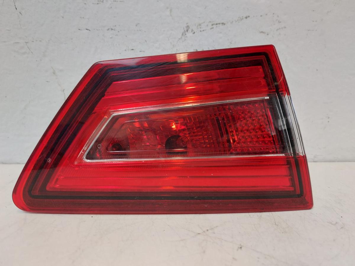 Renault Clio IV X98 TCe90 R&uuml;ckleuchte links innen R&uuml;cklicht Heckleuchte