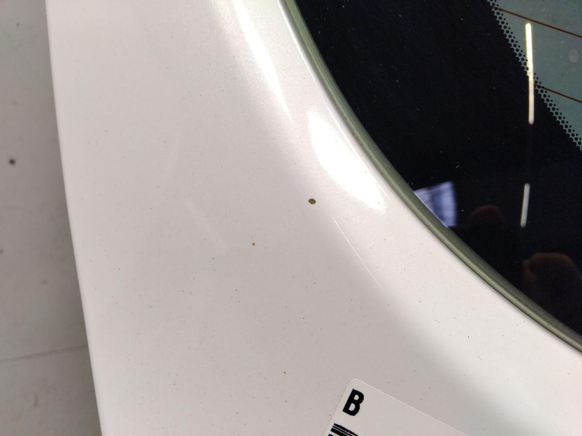 Mazda 3 BL Heckklappe weissmetallic mit Heckscheibe Bj.2009