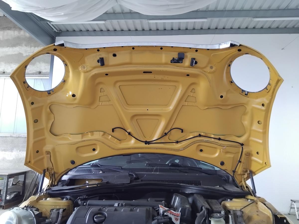 Mini II R56 One Motorhaube Deckel vorn besch&auml;digt A58 Mellow Yellow BJ2008