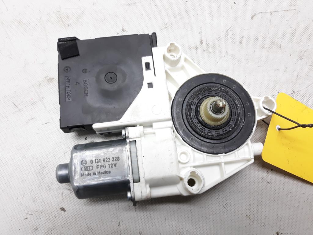 VW Golf 5 Variant 1K5 Fensterhebermotor vorn links 1K5837401AJ 0130822229 BJ2007