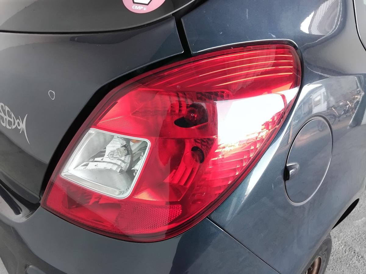 Opel Corsa D 5-t&uuml;rig orginal R&uuml;ckleuchte Schlussleuchte rechts BJ2014 Facelift