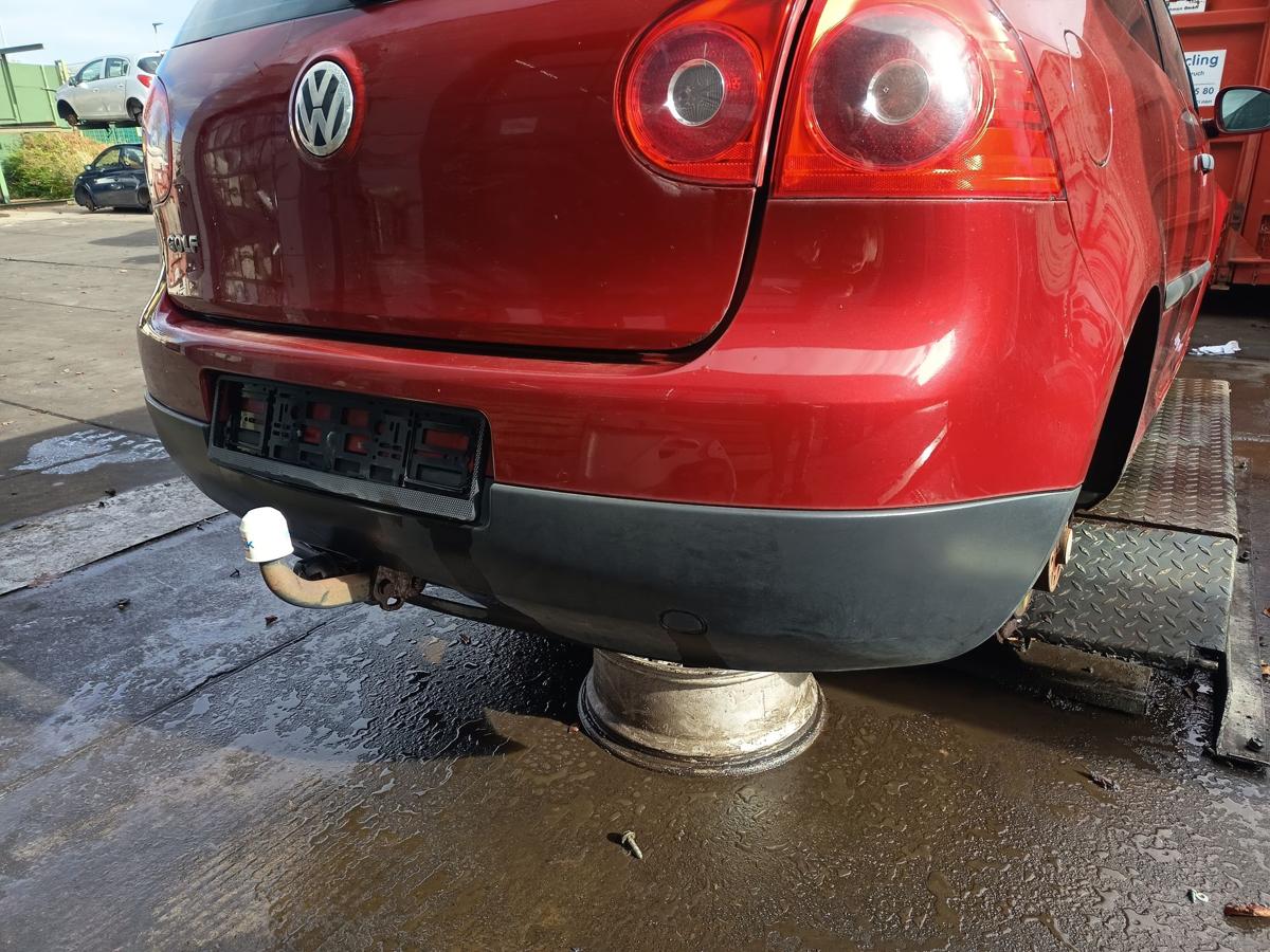 VW Golf V 5 original Stoßstange hinten Stoßfänger LA3W Rot Bj 2003 VW Golf V 5 original Stoßstange hinten Stoßfänger LA3W Rot Bj 2003