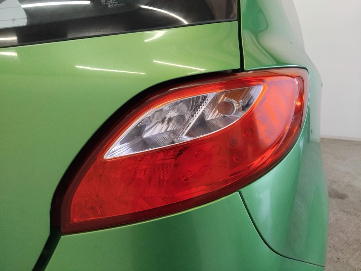 Mazda 2 DE original R&uuml;ckleuchte Heckleuchte rechts BJ2008
