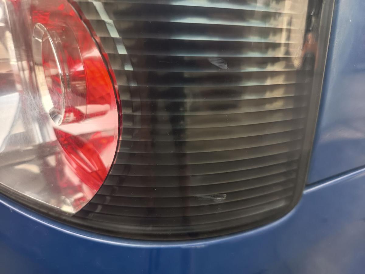 VW Touran GP 1T original R&uuml;ckleuchte rechts Heck Schlusslicht Bj 2009