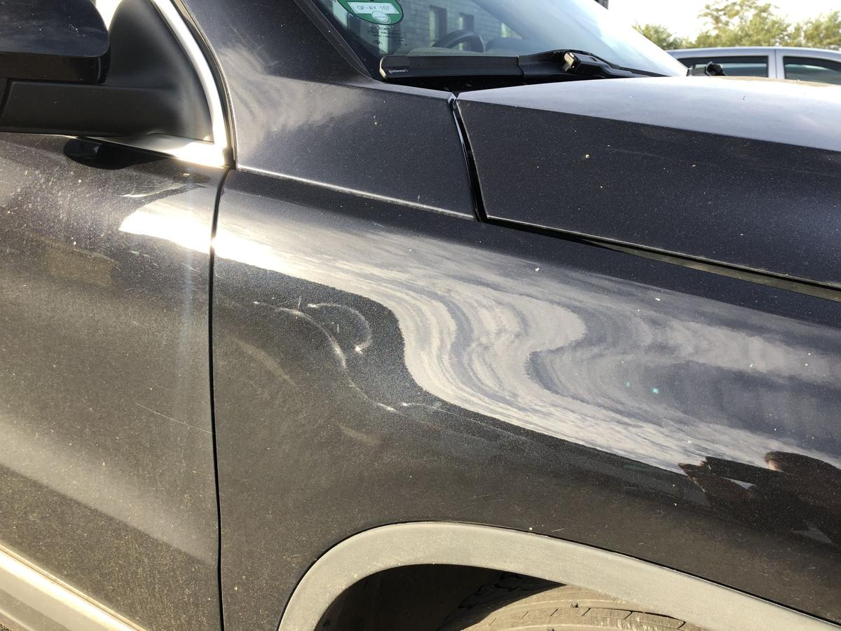 VW Tiguan 5N Kotflügel vorn rechts Beifahrerseite Fender LC9X Deepblack 07-16