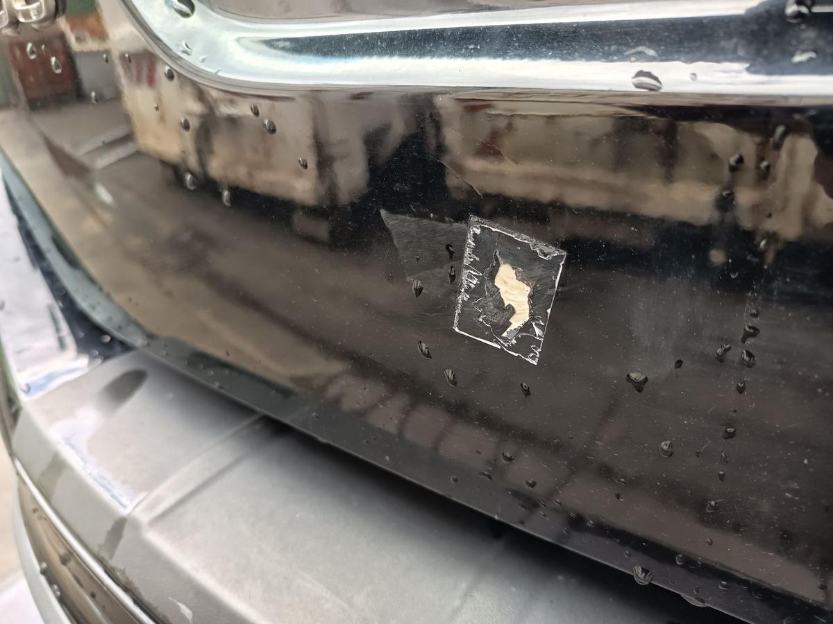 Volvo XC60 I Y20 orig Heckklappe mit Scheibe Kofferraum Black Solid Bj 2010
