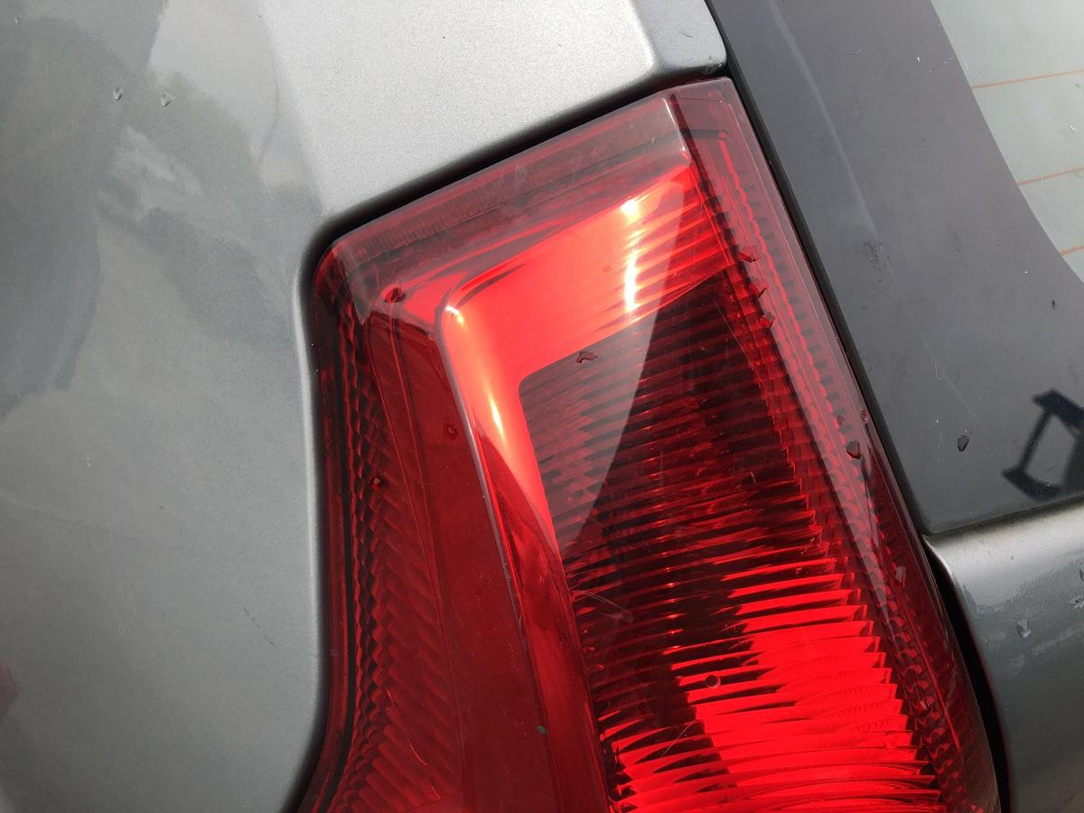 Dacia Sandero BS0 R&uuml;ckleuchte links R&uuml;cklicht Heckleuchte OEM