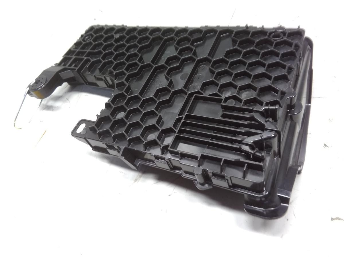 Tesla Model 3 original Steuergerät BCM links 1497850-00-D 1567359-00-B BJ2019