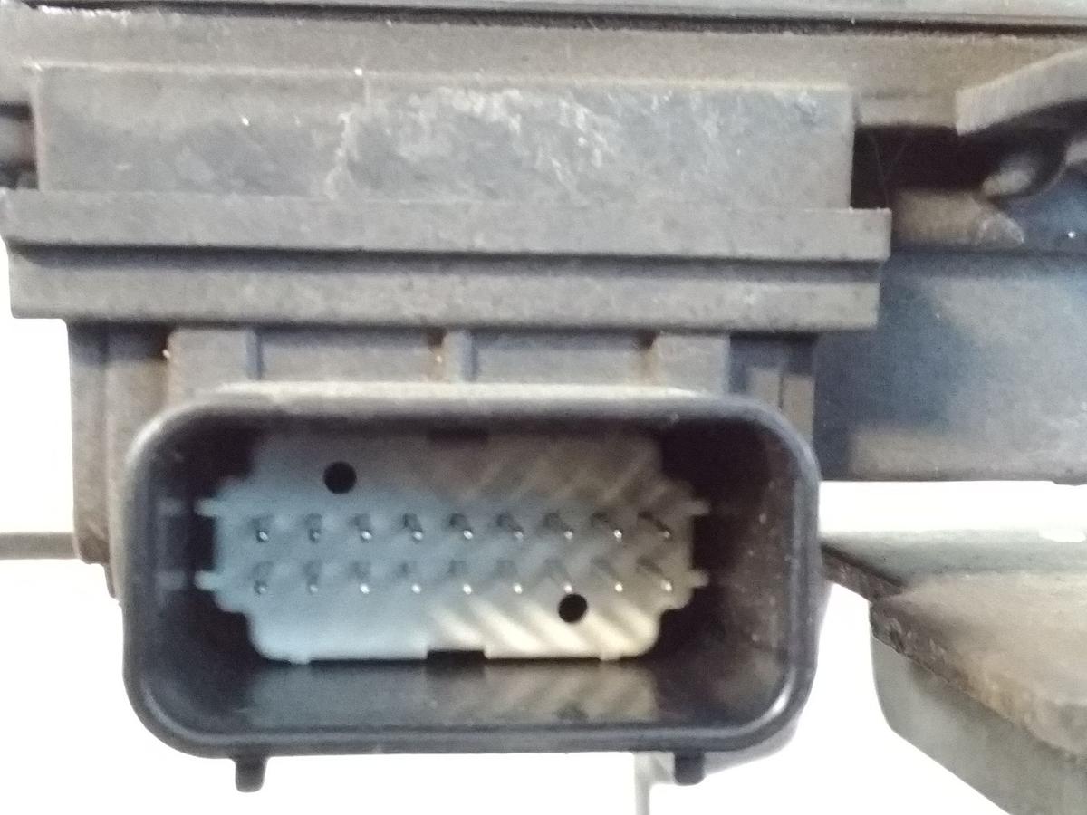 Ford Kuga II original Abstandsensor Radarsensor ACC CV6T9G768AD BJ2013