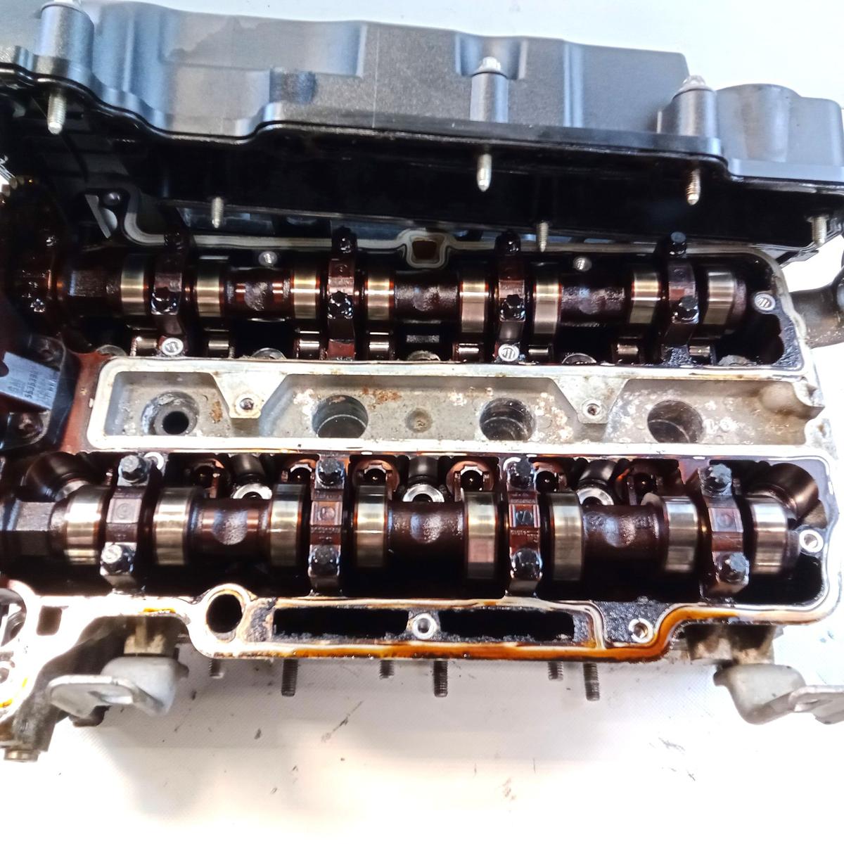 Opel Meriva B Zylinderkopf mit Nockenwellen Ventilen 1.4T 103kw A14NET Bj.2012