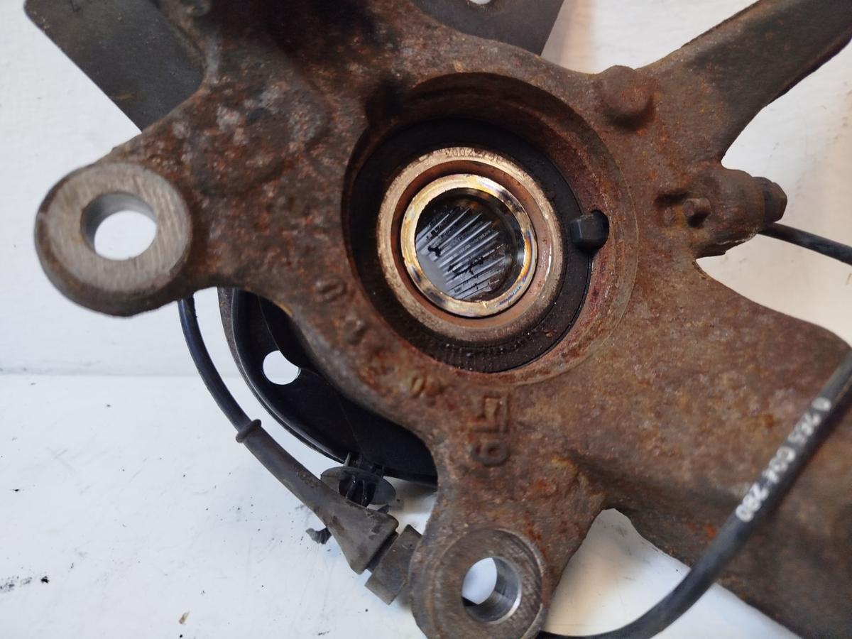 Nissan Micra K14 Achsschenkel vorn links Radlagergeh&auml;use Schwenklager