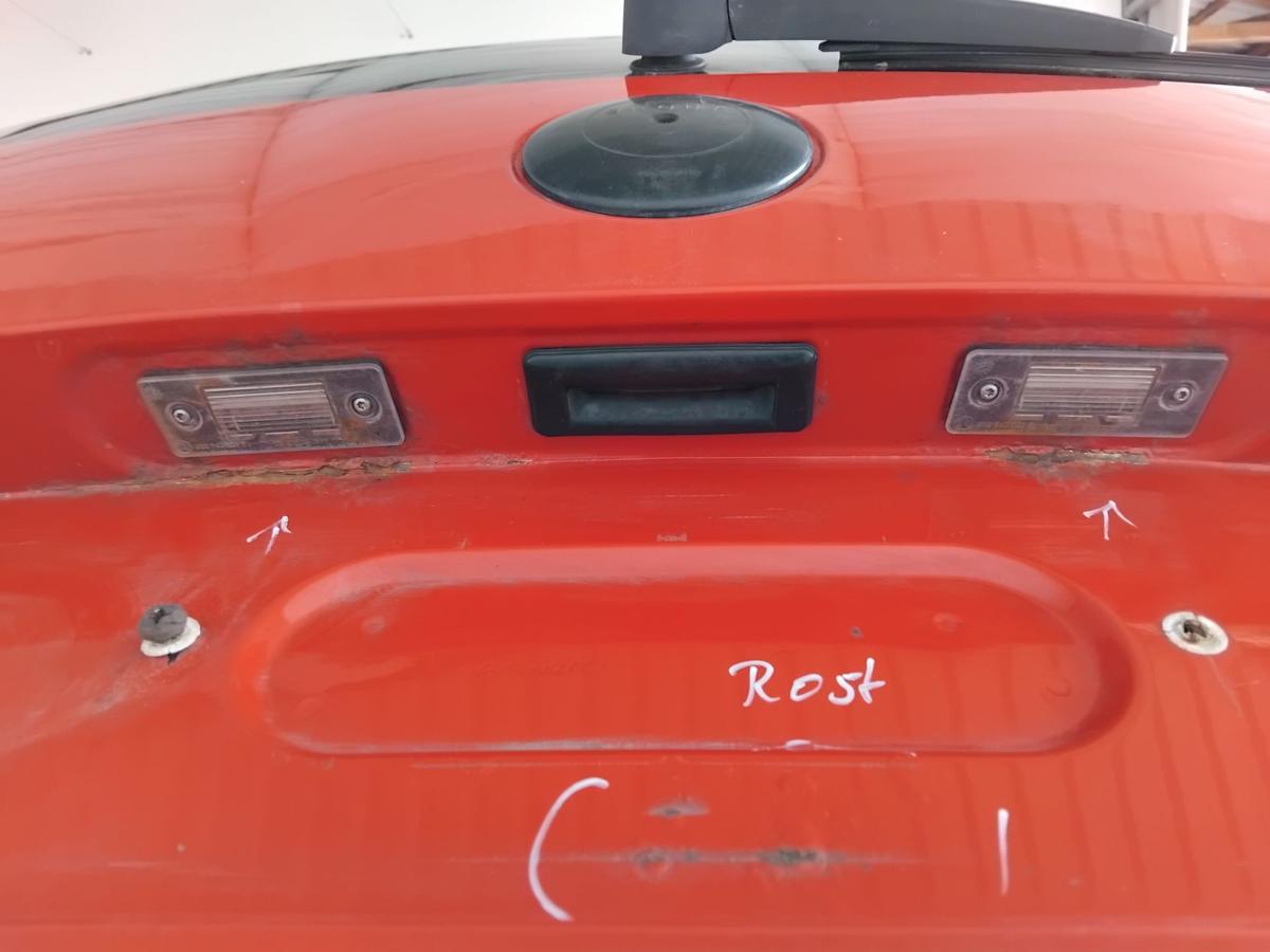 Skoda Yeti 5L Heckklappe LF3K Corrida Red inkl. Heckscheibe BJ2010 Anrostung