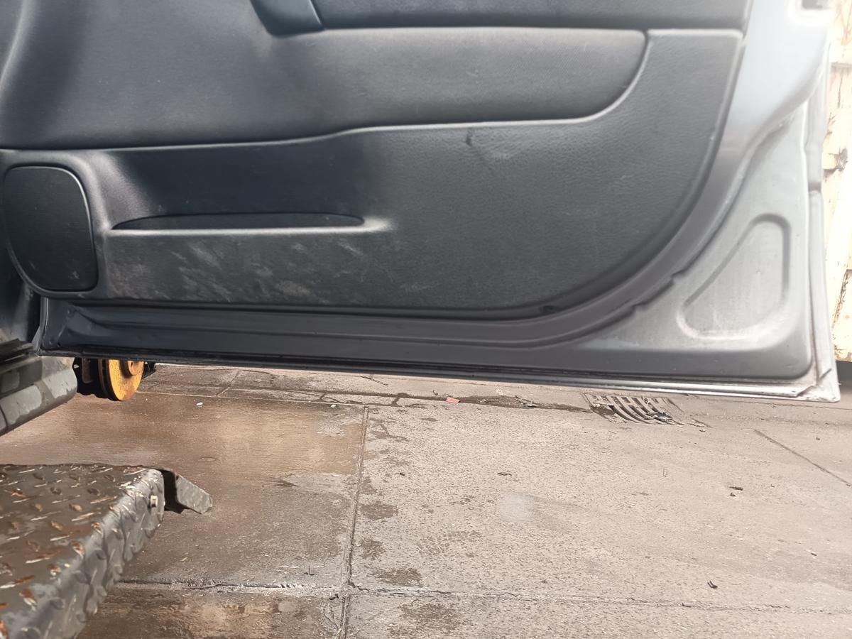 Opel Astra G Caravan Bj 2003 Facelift original Tür vorn rechts Z163 Lichtsilber