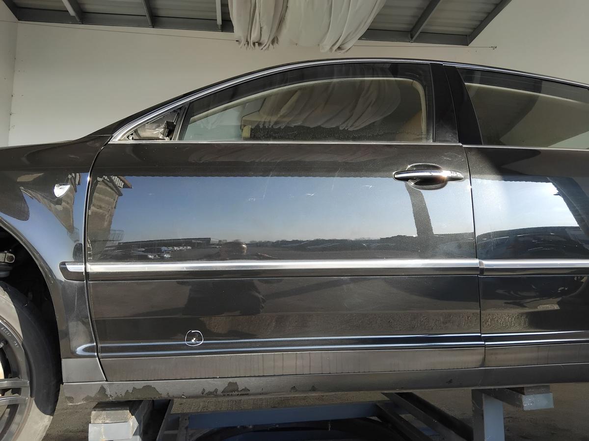 VW Phaeton GP1 T&uuml;r vorn links Fahrert&uuml;r tarantellaschwarzmetallic LR9V BJ2007