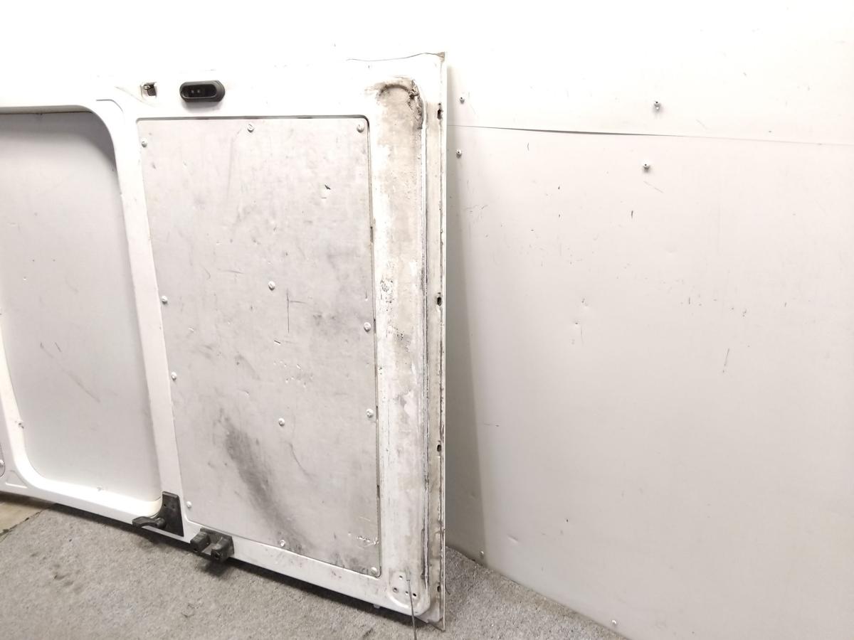 Peugeot Boxer 3 250 Facelift Schiebet&uuml;r hinten rechts Kastenwagen weiss Bj.2017