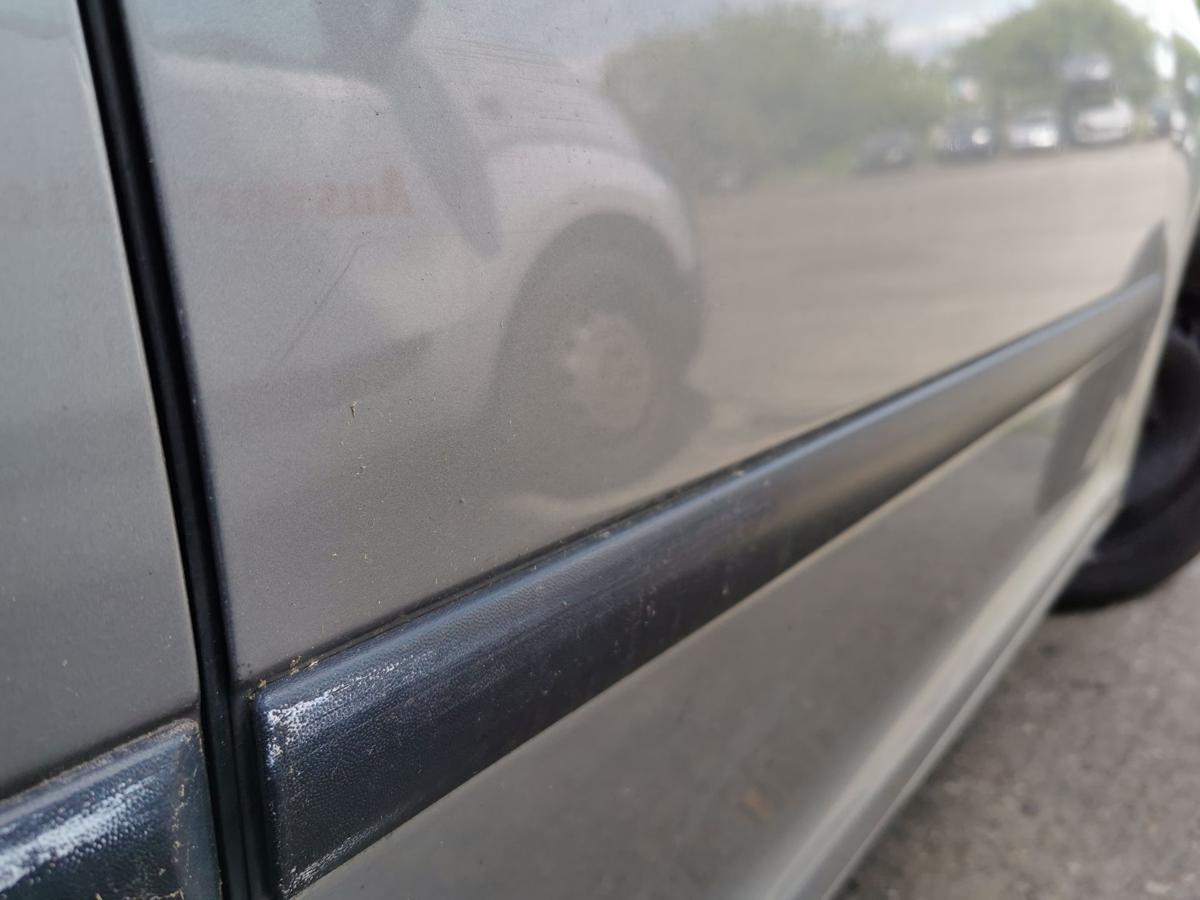 Skoda Octavia 1Z Combi Tür Beifahrertür Autotür Rohbautür vorn rechts LF8H
