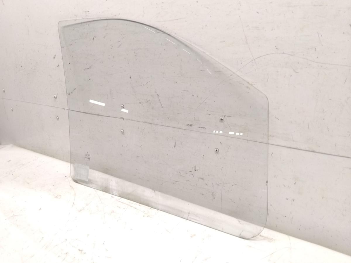 Mercedes Benz Vito 639 T&uuml;rscheibe vorn links Klarglas Bj.2004