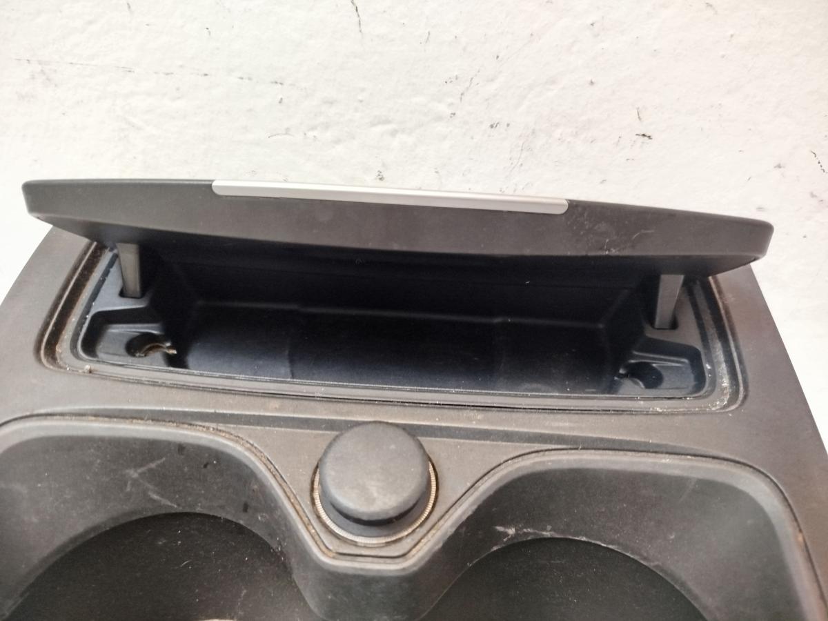 BMW 1er F20 Aschenbecher vorn mit Dosenhalter Getr&auml;nkehalter Ascher Fach